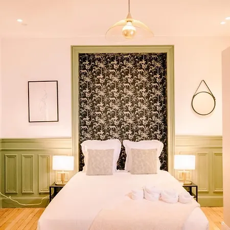 2p - Eiffel Tower View - Romantic Suite-a-c פריז