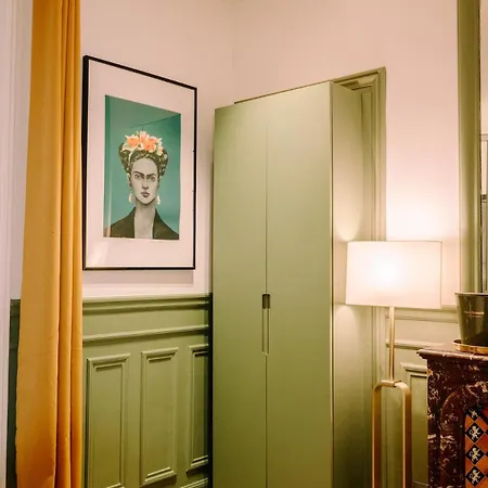 2p - Eiffel Tower View - Romantic Suite-a-c Apartamento *