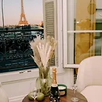 2p - Eiffel Tower View - Romantic Suite-a-c *