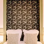 2p - Eiffel Tower View - Romantic Suite-a-c * Paris