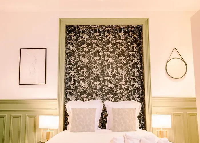 Lägenhet 2p - Eiffel Tower View - Romantic Suite-a-c *